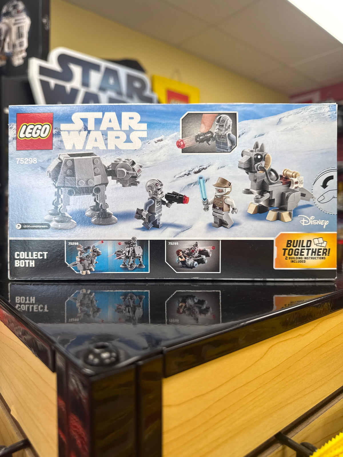 AT-AT vs Tauntaun Microfighters