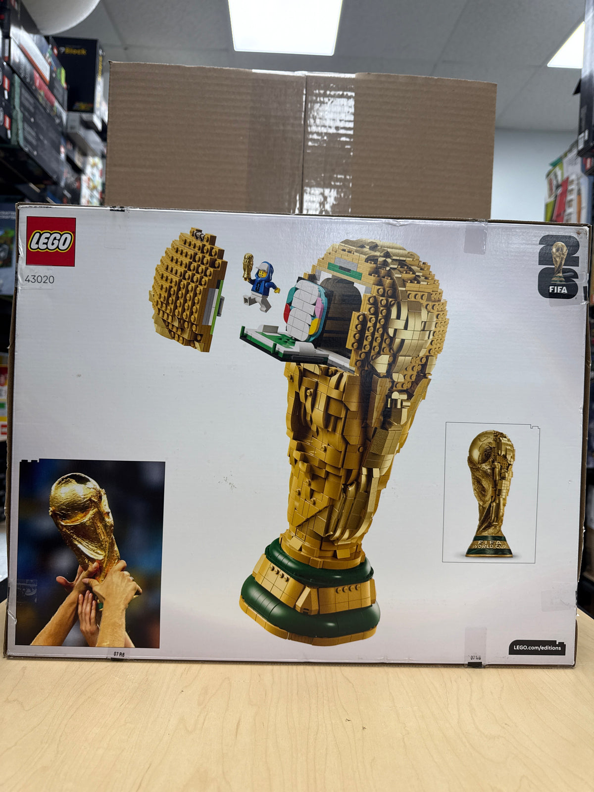 FIFA World Cup Official Trophy (CERTIFIED SET)