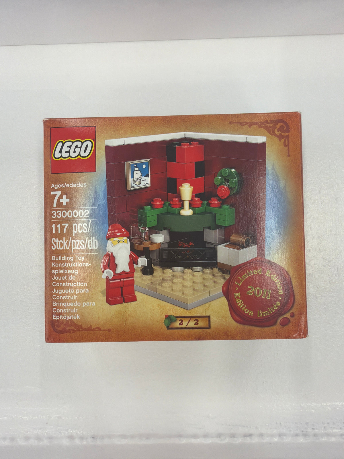 Fire Place Scene (Limited Edition 2011 Holiday Set (2 of 2))