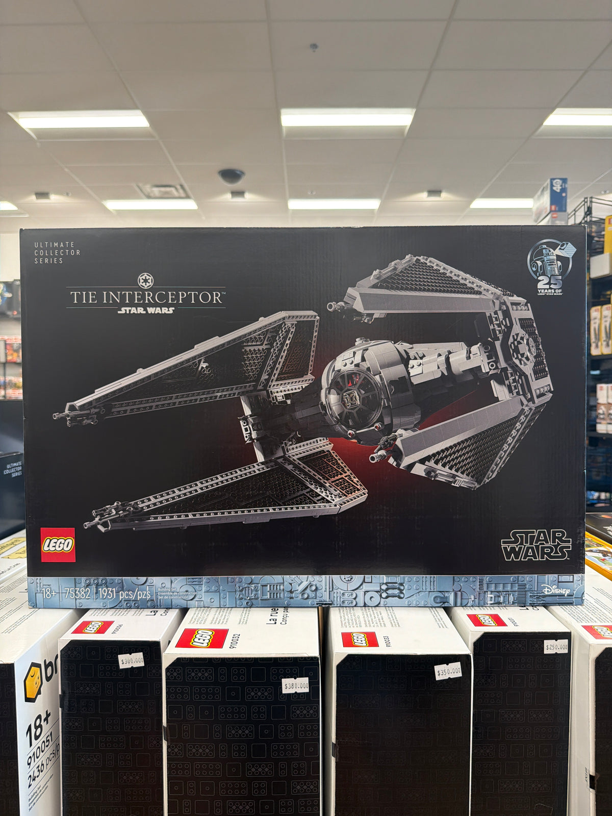 TIE Interceptor - UCS