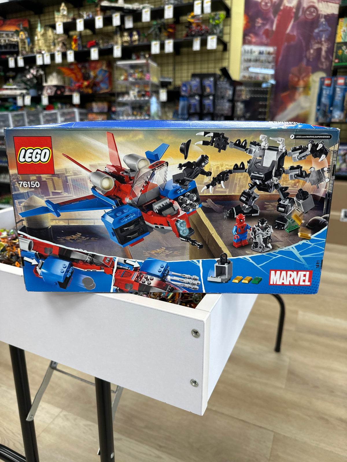 Spiderjet vs. Venom Mech