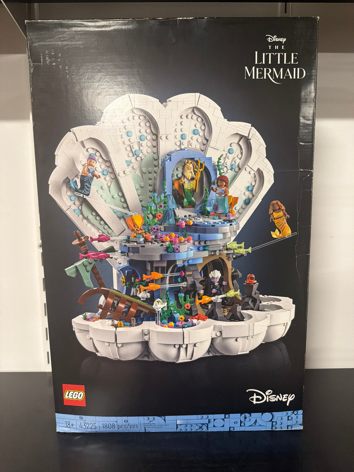 The Little Mermaid Royal Clamshell