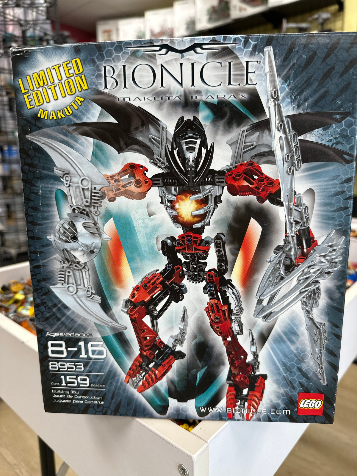 Makuta Icarax