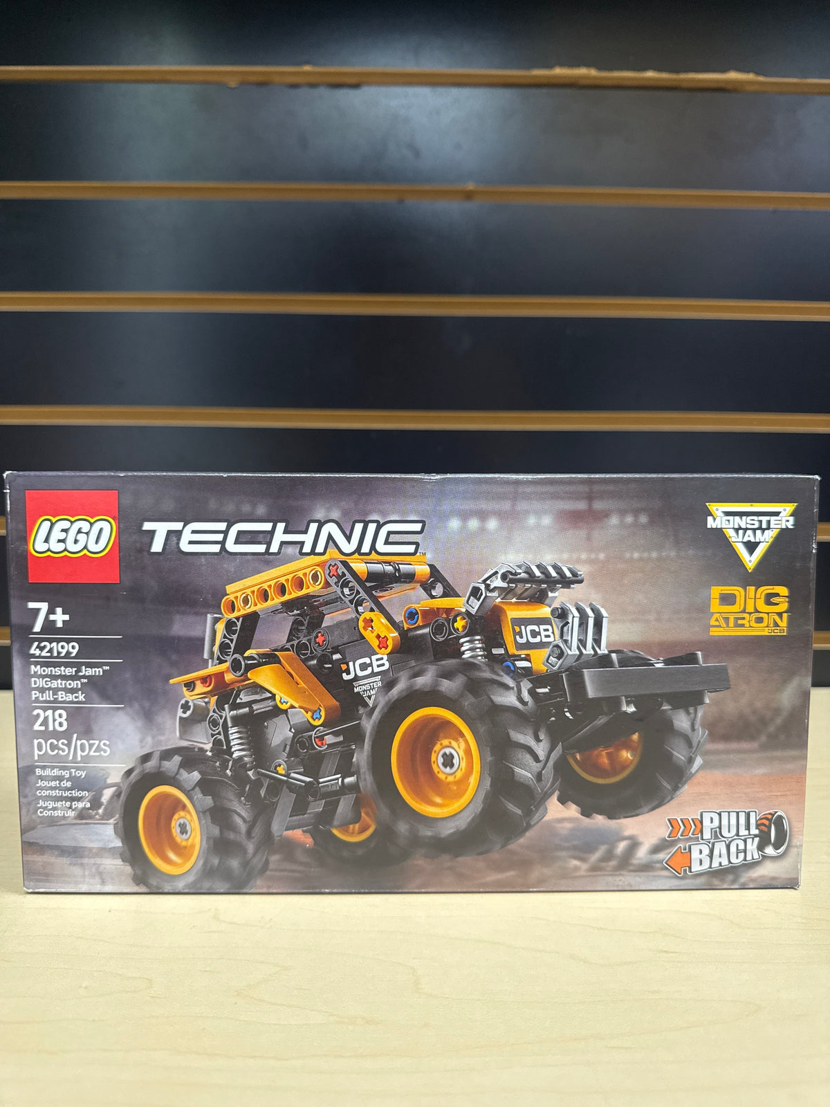 Monster Jam DIGatron Pull-Back