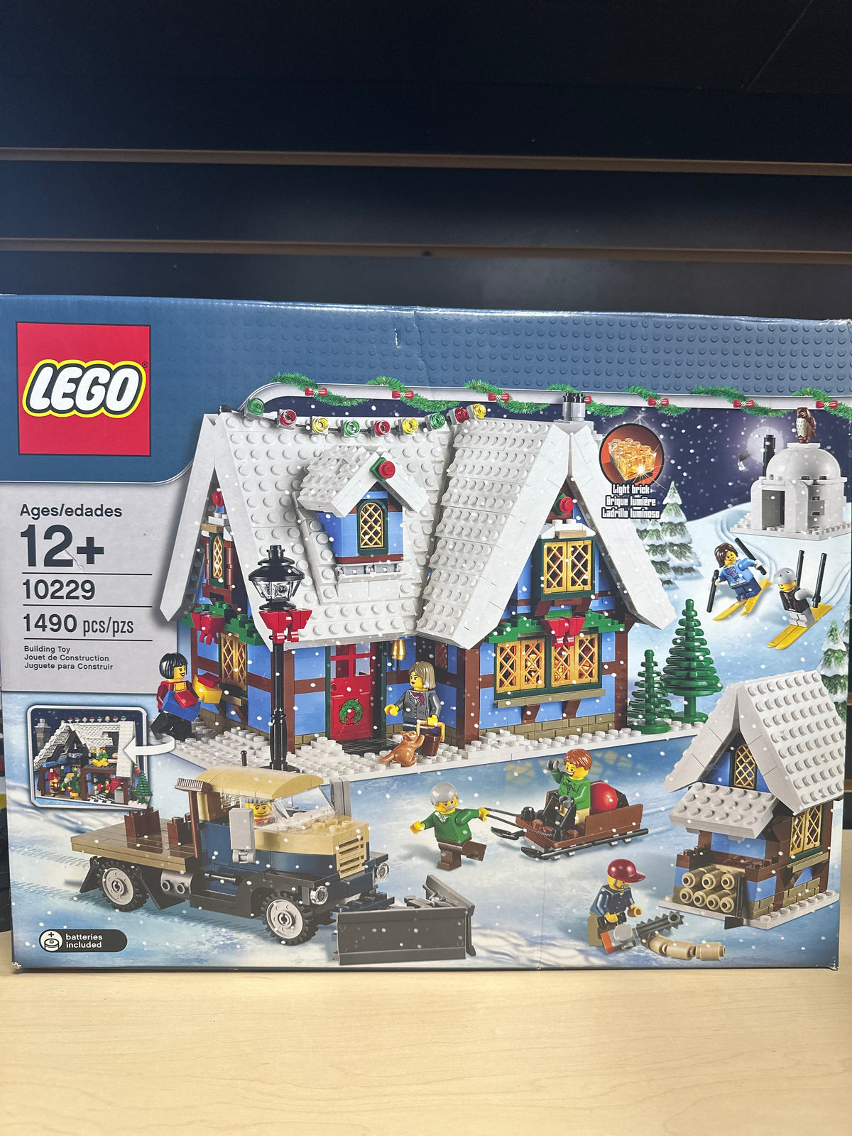 Winter Village Cottage (CERTIFIED SET)