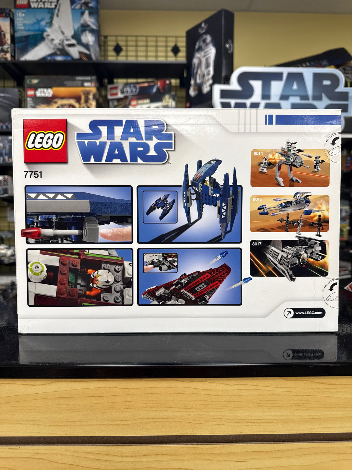 Ahsoka's Starfighter and Vulture Droid