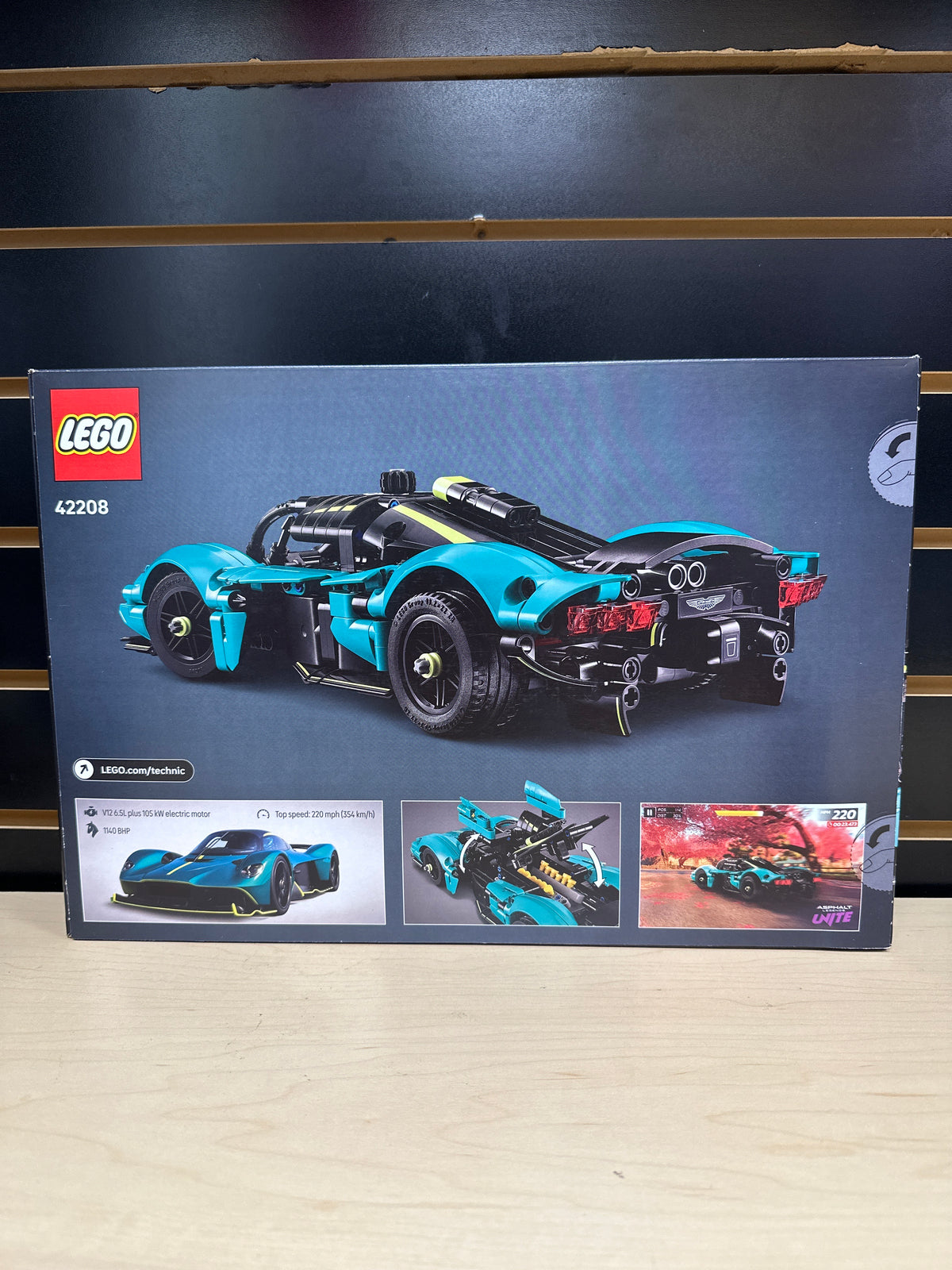 Aston Martin Valkyrie