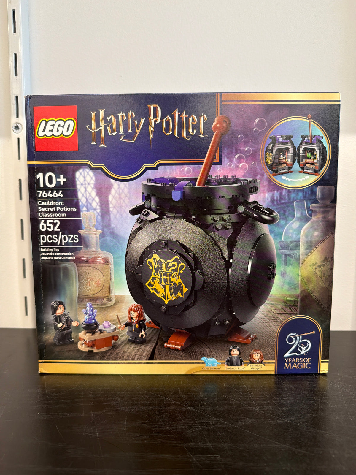 Cauldron: Secret Potions Classroom