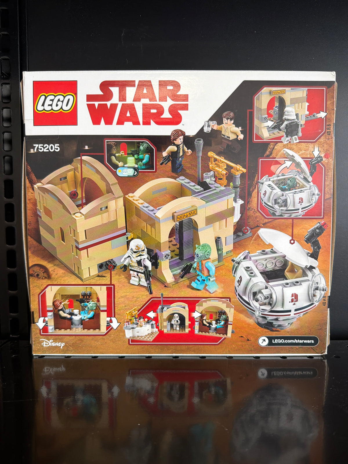 Mos Eisley Cantina