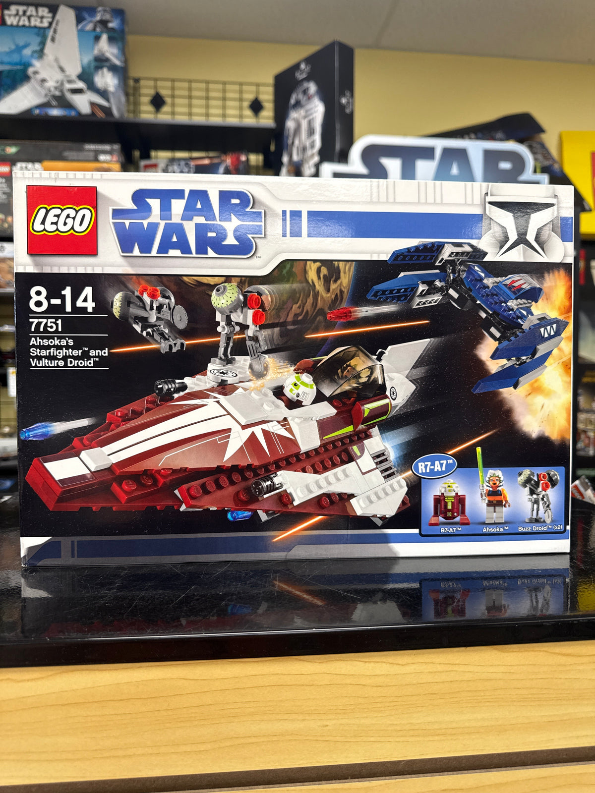 Ahsoka's Starfighter and Vulture Droid
